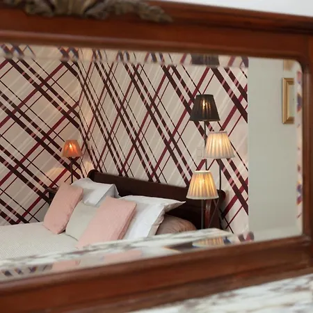 Boutique The Townhouse فندق مبيت وإفطار بروج