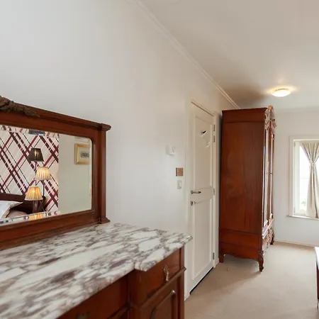 Boutique The Townhouse 4*