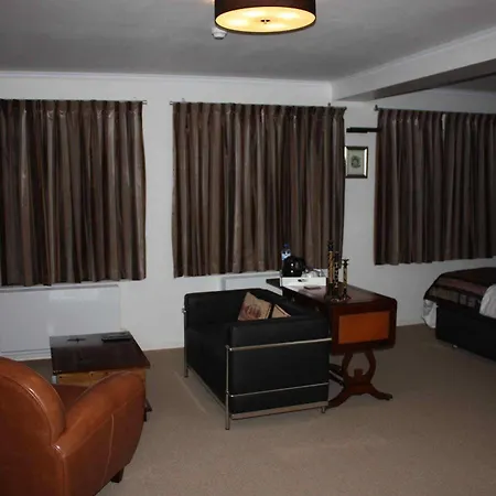 Boutique The Townhouse فندق مبيت وإفطار بروج